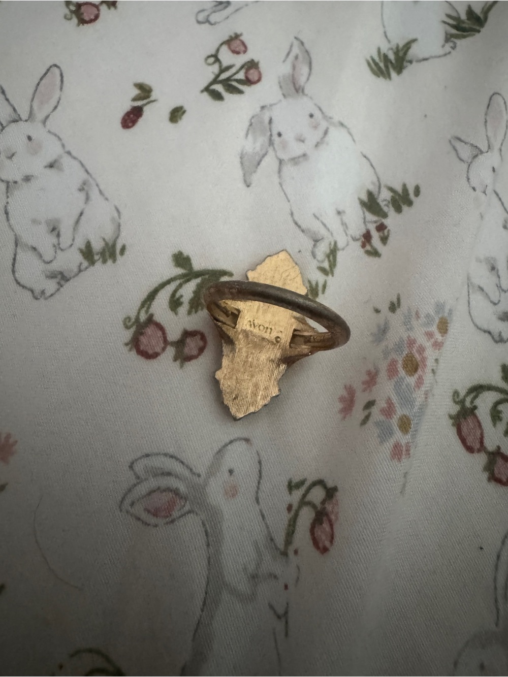 Avon Kensington Ring - Picture 3 of 3